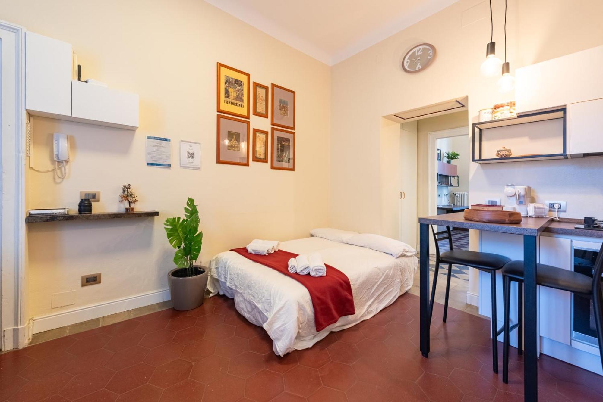 Appartamento 10' Duomo & Station Large Milano
